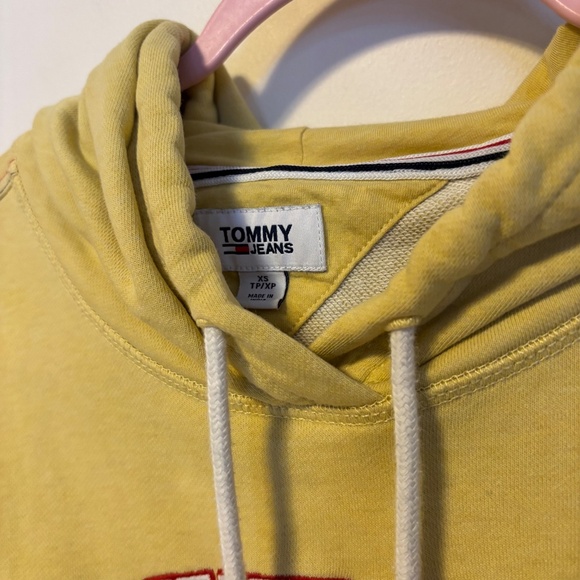Tommy Hilfiger Jeans Oversized Drawstring Hoodie Sweatshirt Yellow Womens XS - Picture 3 of 4